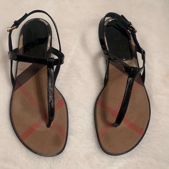 SOLD - BURBERRY Sandals - Picture 5 of 5